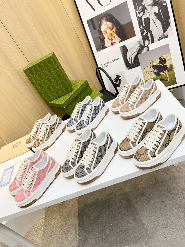 Real price Gucci low-top casual sneakers, top-of-the-line, one-to-one replica,