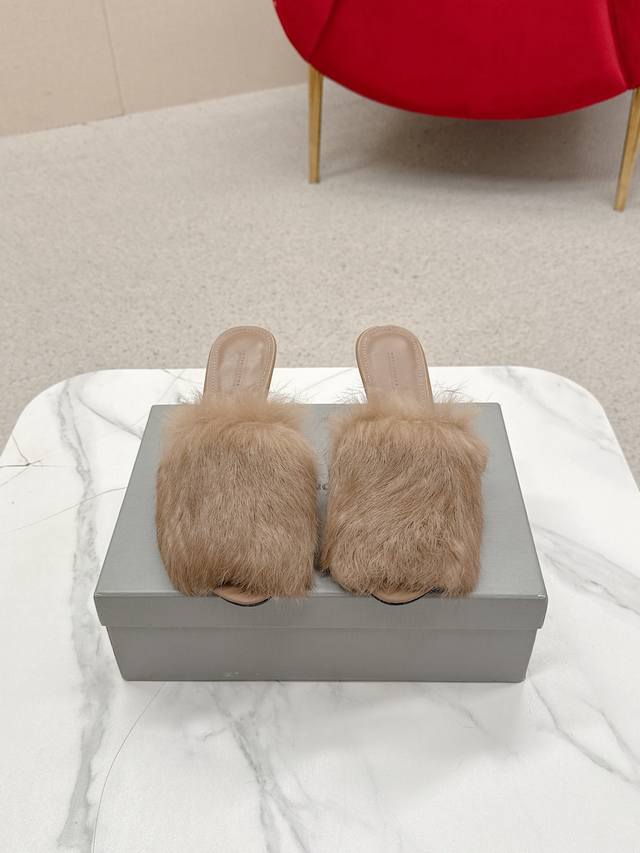 Balenciag*25S new autumn and winter fashion shoes, plush tail cat heel slippers