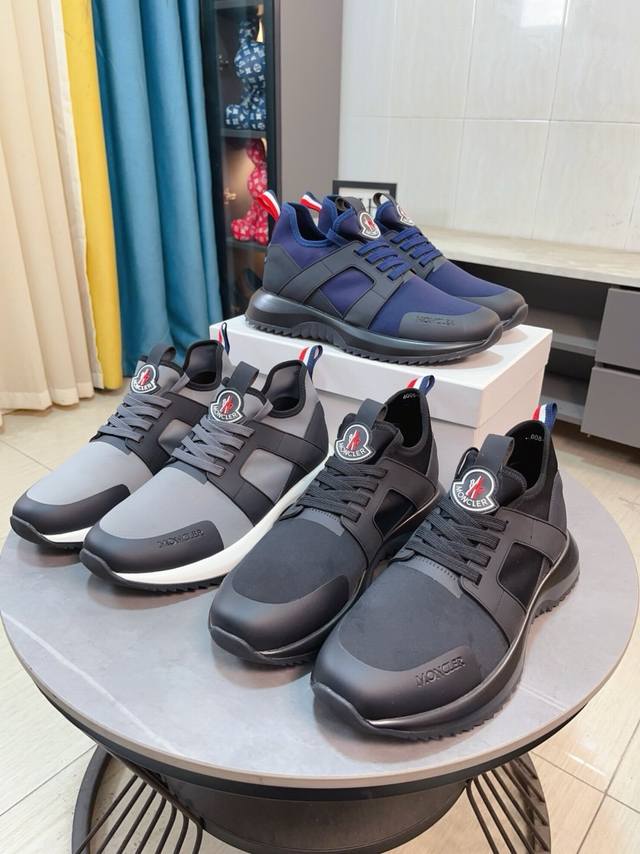 Factory price p Moncler, the same high-quality men's shoes as the official webs Factory price p Moncler, the same high-quality men's shoes as the official webs