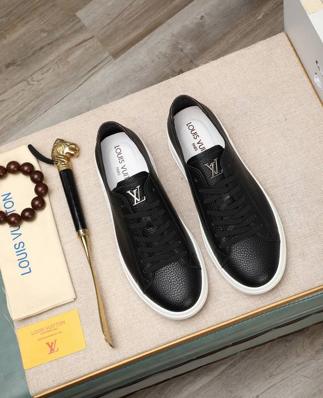 Factory price p Louis Vuitton official website synchronized new arrivals from M