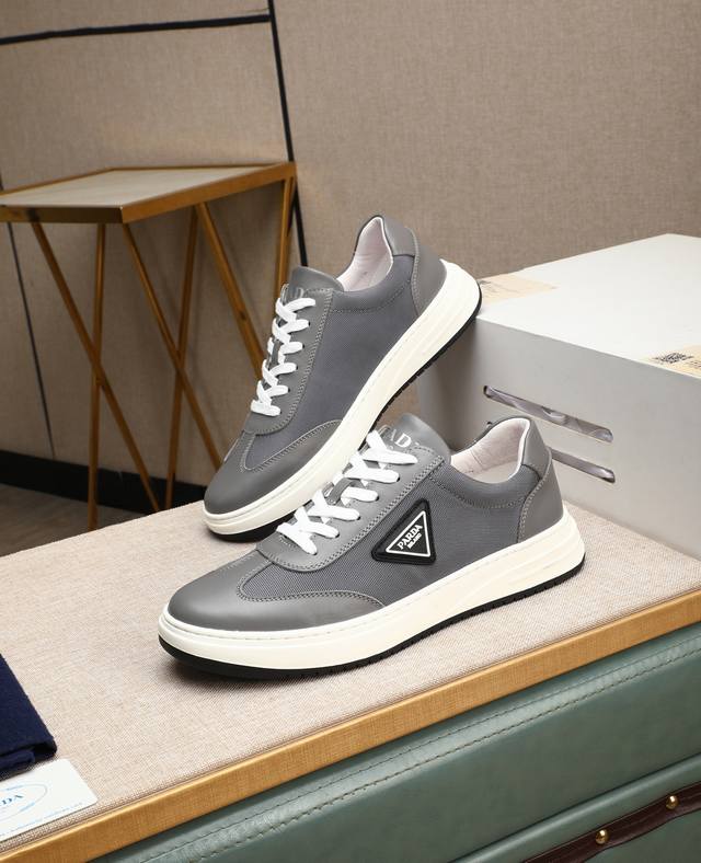 Factory price p Prada latest original replica! First-class workmanship, importe