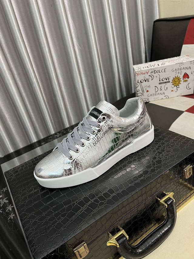 Factory Price Men's Shoes Original DG latest hot-selling casual shoes, featurin