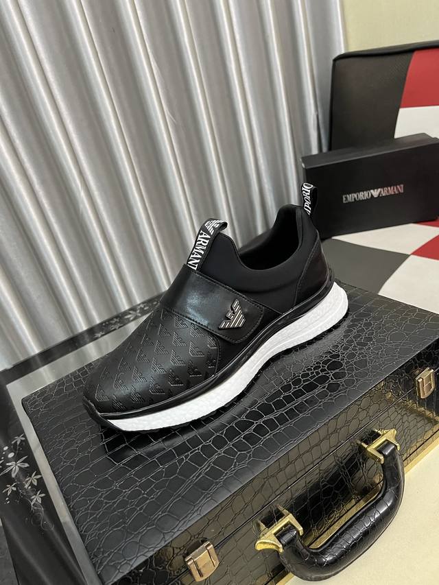 Factory-priced men's sports shoes, original Armani, the latest style casual sho