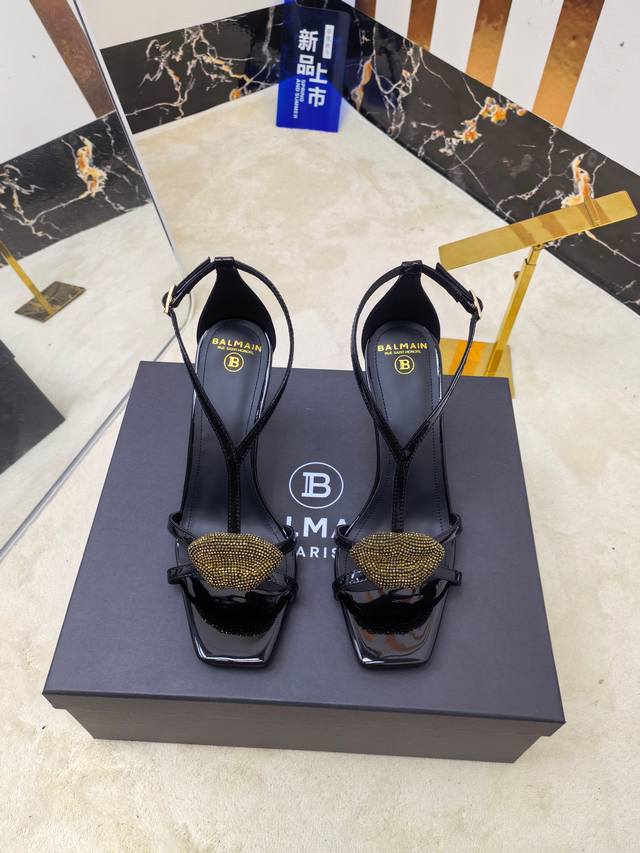 Factory Price: Women's Clothing and Shoes. Original Balmain Fall/Winter 2025 La