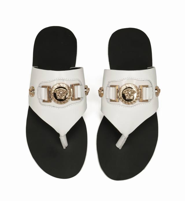 Factory Price Women's Sports Shoes Sizes 35-43 Versace flip-flops, made of cowh Factory Price Women's Sports Shoes Sizes 35-43 Versace flip-flops, made of cowh