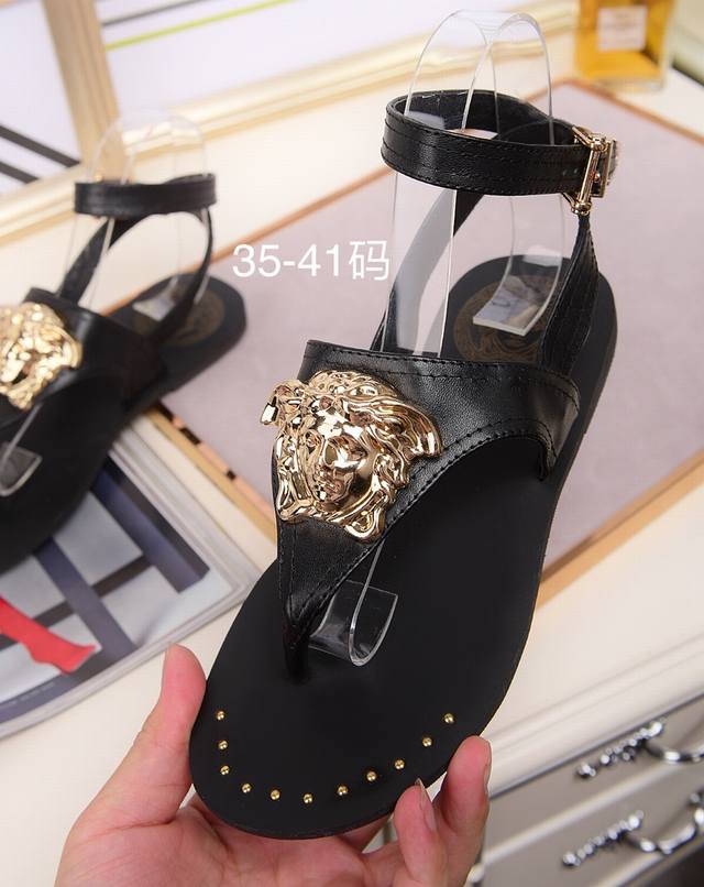 Factory Price Women's Shoes, Original Sizes 35-43 New Versace Thong Sandals, Ma