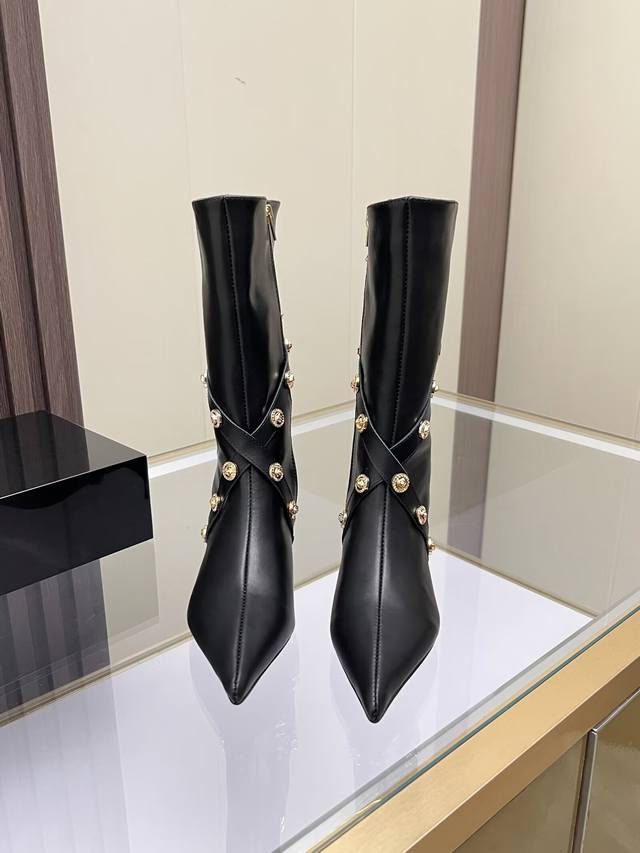 Factory price women's sports shoes original single 35-42 sizes Versace fashiona Factory price women's sports shoes original single 35-42 sizes Versace fashiona