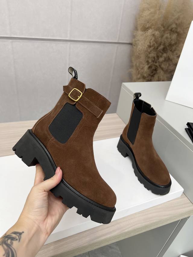 Factory price women's clothing and women's sports shoes original Celine Celine