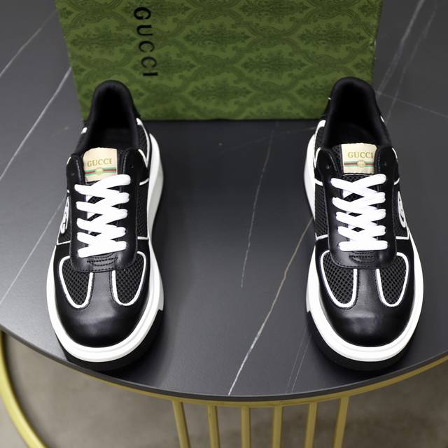 Factory price men's sports shoes original Brand: Gucci Standard size: 38-44 45