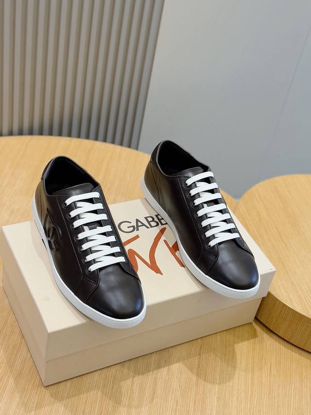 Factory Price Men's Sports Shoes Original Dolce&G Men's Calfskin Sneakers. Port Factory Price Men's Sports Shoes Original Dolce&G Men's Calfskin Sneakers. Port