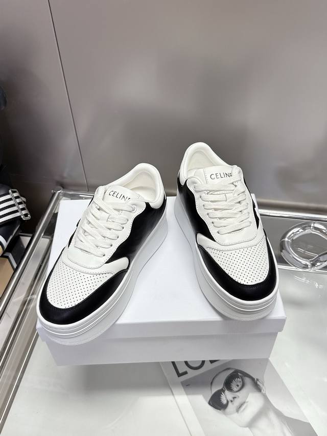 Factory Price Women's Shoes Original Celine 2025 Spring/Summer New Arc de Triom