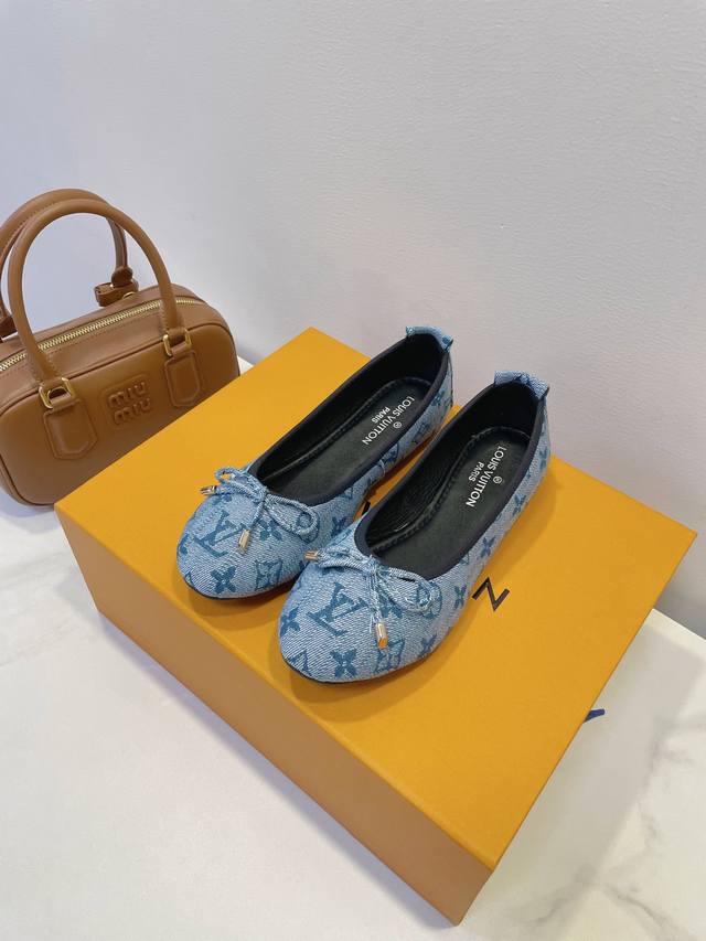 Factory-priced women's shoes, original sports shoes for dancing, with a soft so