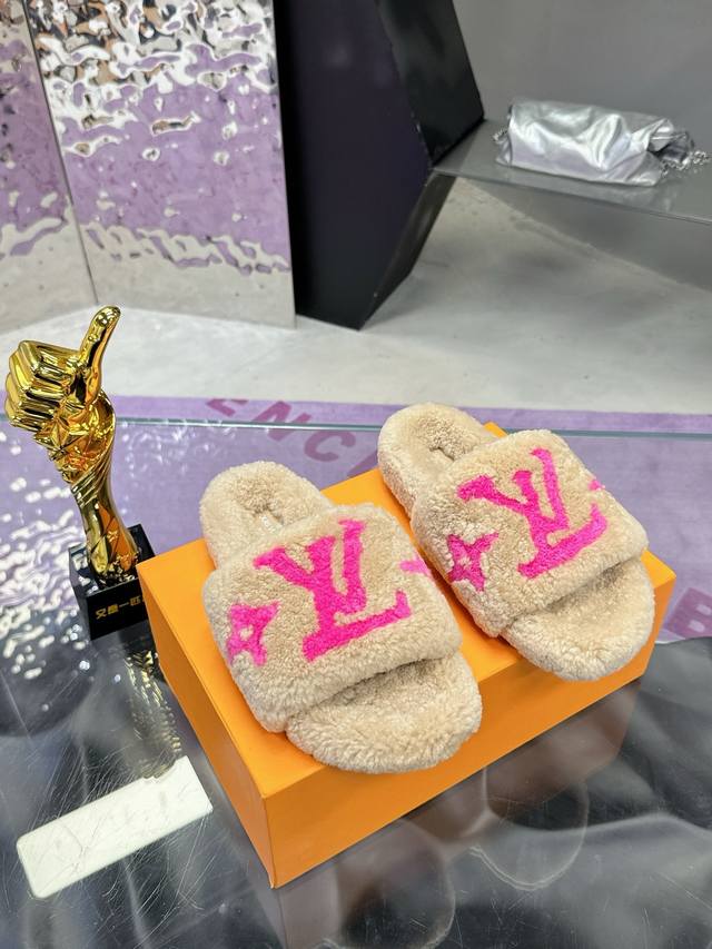 Factory price: 100% genuine wool, the highest-end version of the latest Loui Vui