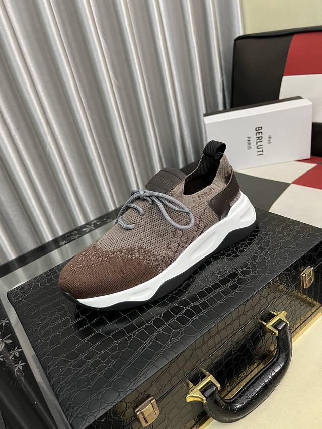 Factory Price: Berlui Brutti hand-polished casual leather shoes, imported speci