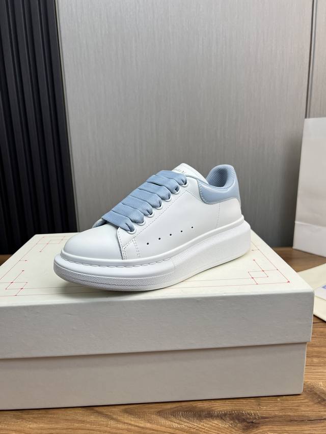 Factory p price McQueen.Mq top version. Couple's bestseller, perennial hot selle