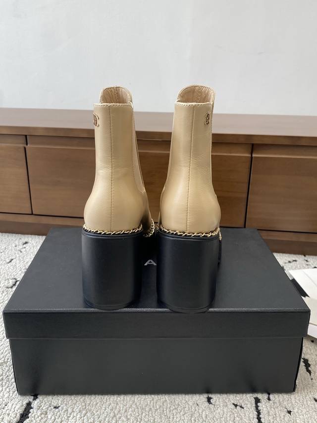 High version Chanel 2025S autumn and winter series short boots, made of imported