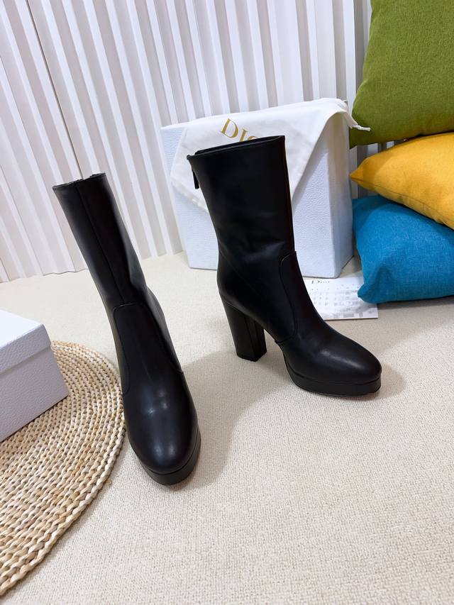 Factory: Leather surface D* Dior Fw25Mew Arrival