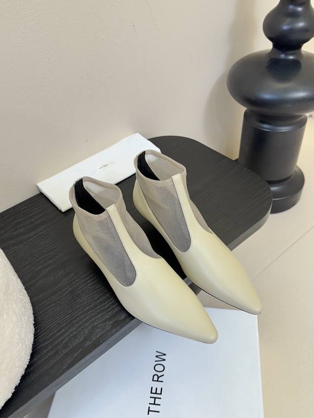 The Row Autumn/Winter 2025 New Arrival Mesh Pointed-Toe High-Heeled Ankle Boots