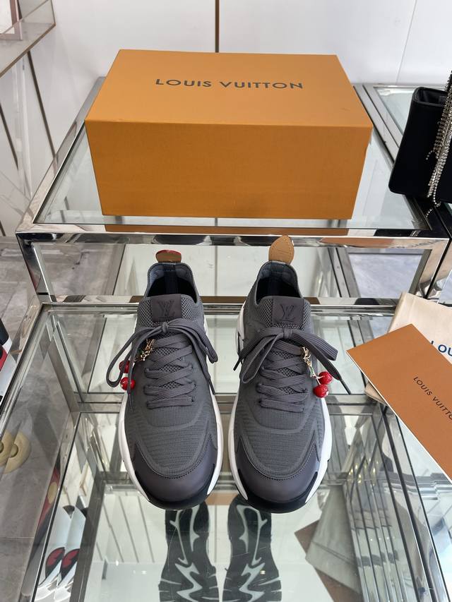 Accessories 60 Lv Runner Tatic series 25Ss new mesh flying woven casual sneakers