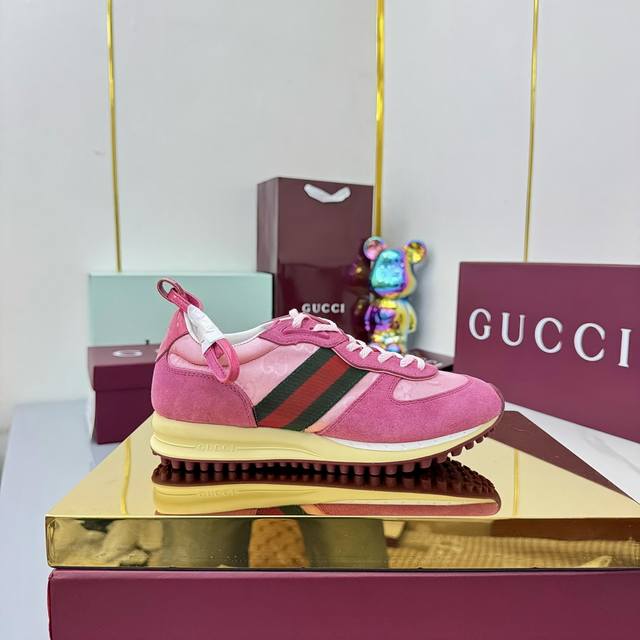 Female 35-90 When classic craftsmanship meets lazy fashion, this pair of Gucci w