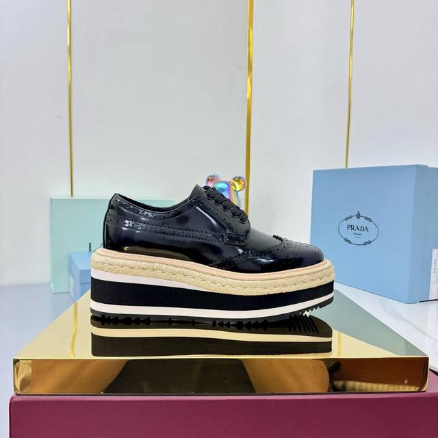 Factory prada Fw25 New Arrival~ Prada 2025 Spring/Summer Runway Style | New Pla