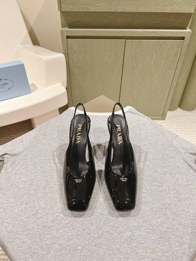 224 New arrival New arrivals from the Mary Jane collection Upper: Original custo