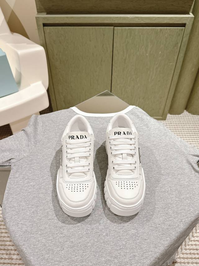 Couple Style# Prada's