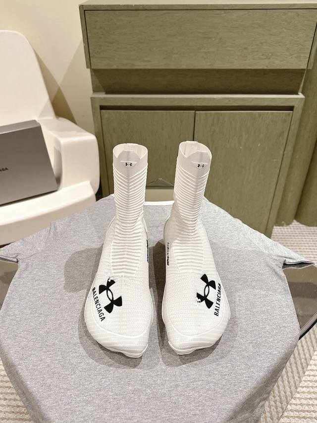 Couple's Men's 20 225 B* Balenciaga collaboration with Under Armour's latest so