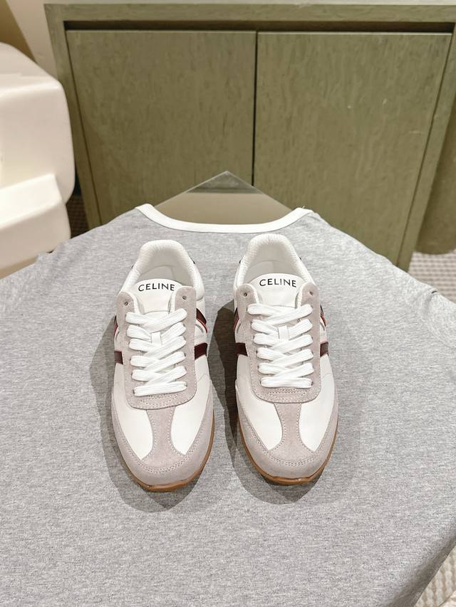 225 Celine's new casual shoes, sports shoes, white sneakers, a pair of shoes ful