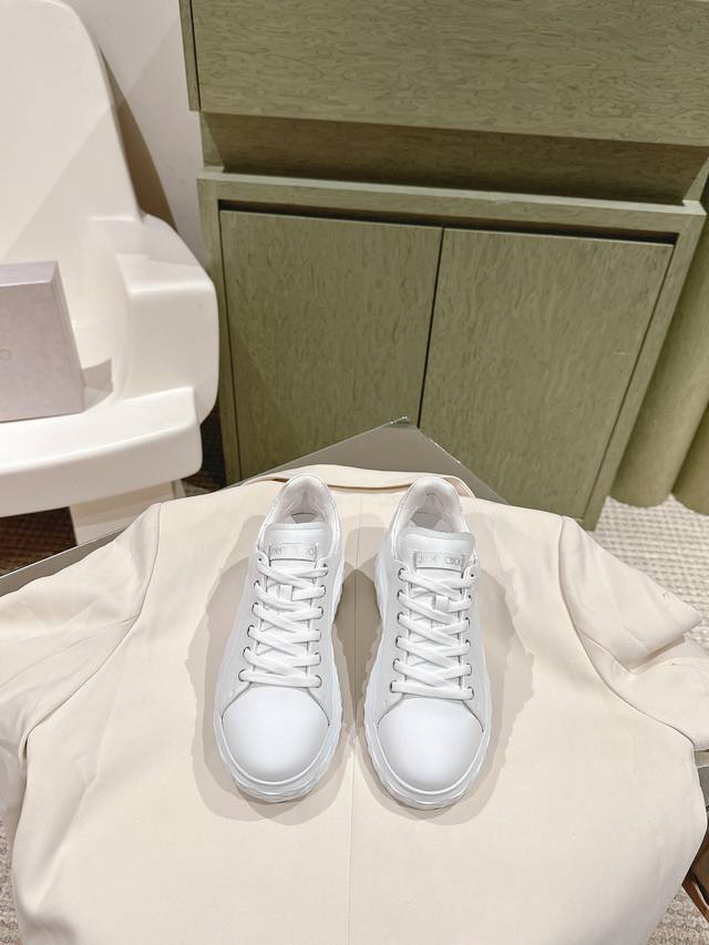 224 Jimmy Choo*'s latest casual shoes, a flagship collection! Shopping-grade qua