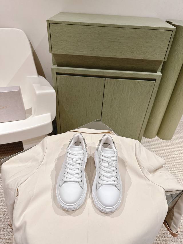 Diamond 224 Jimmy Choo*'s latest casual shoes, a flagship collection! Shopping-