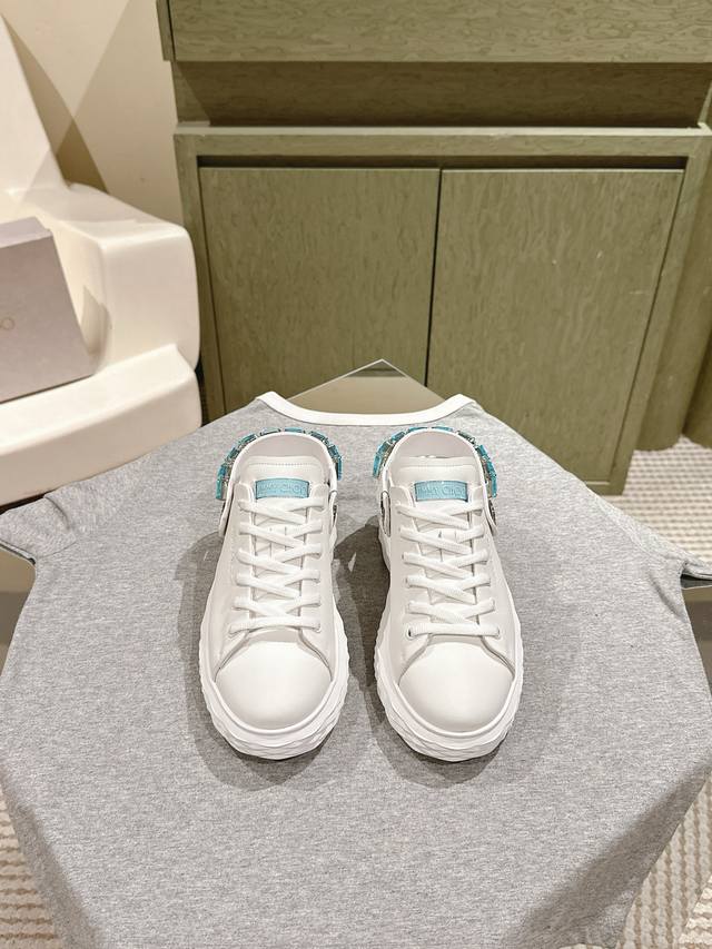 Two-Wear 224 Jimmy Choo*'s latest casual shoes, a flagship collection! Shopping
