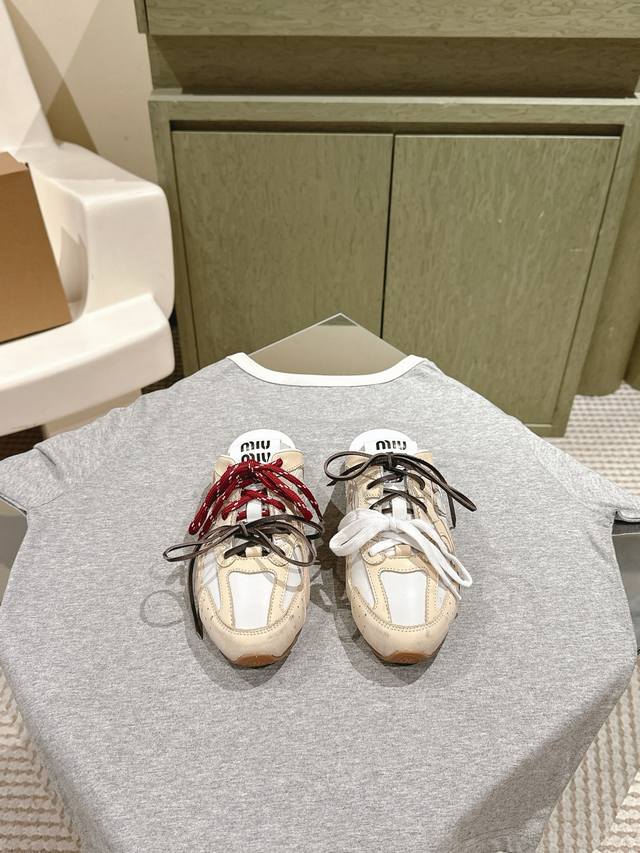Slippers225 #collaborative sneakers are so cool! The new collaboration with New Slippers225 #collaborative sneakers are so cool! The new collaboration with New