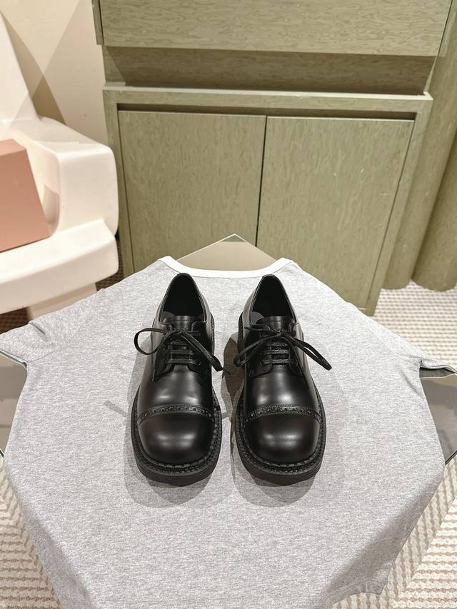 Miumiu 225 Miu Miu minimalist British-style motorcycle loafers with a block heel