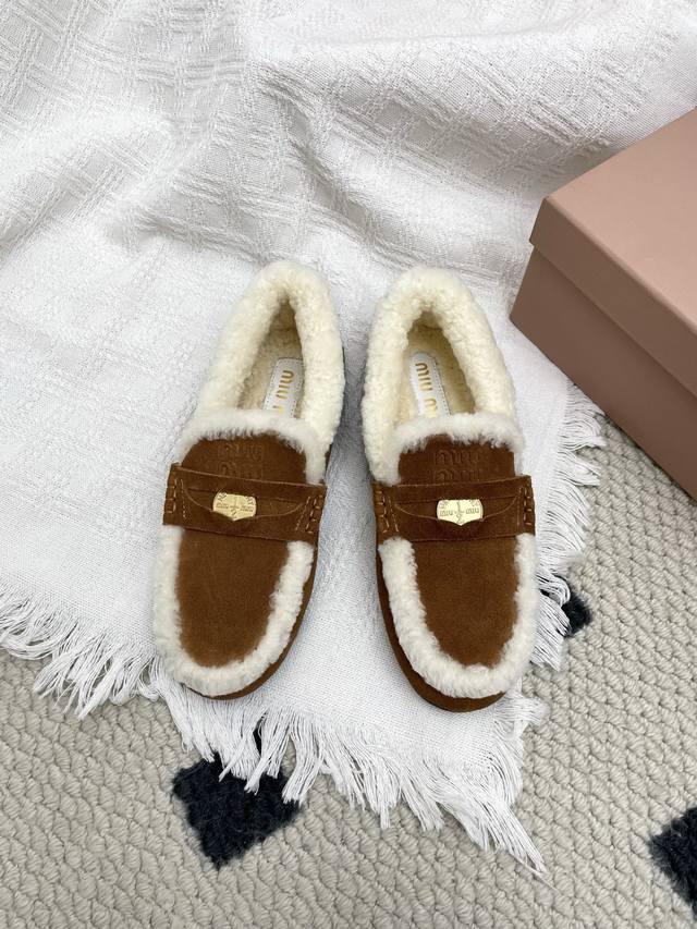 Miumiu25Ss autumn and winter new gold coin flat furry shoes furry shoes catwalk