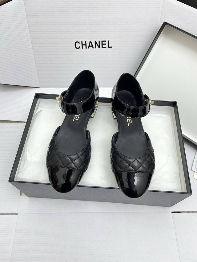 Airplane Box 10 Chanel 25Ss new summer colorblock buckle Mary Jane sandals. A m