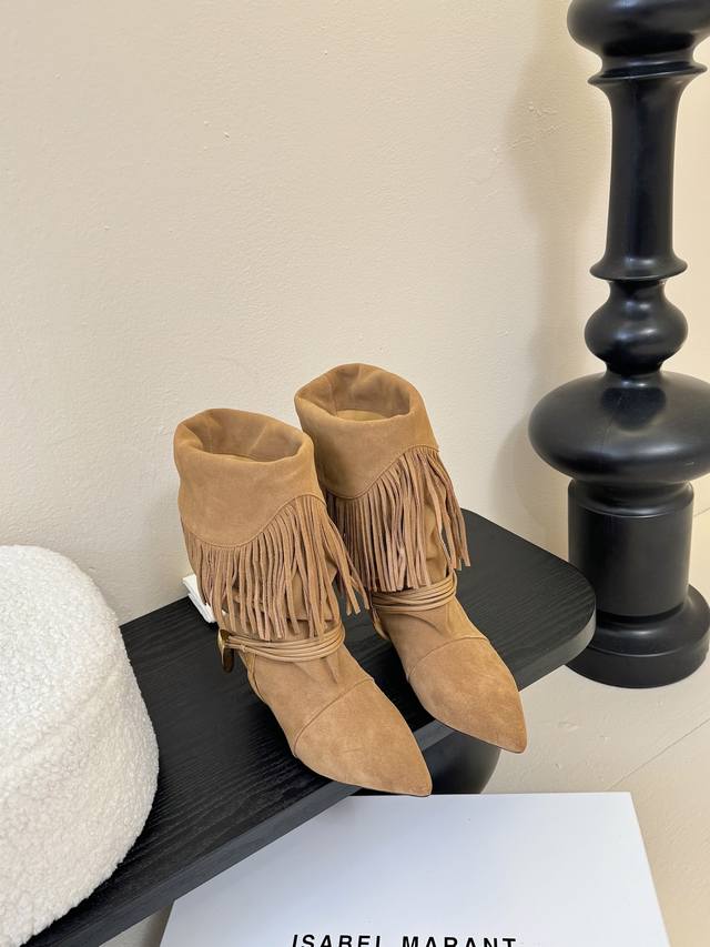 Isabel Maran* 25Ss Autumn/Winter Pleated Low-Heeled Ankle Boots These are the ra