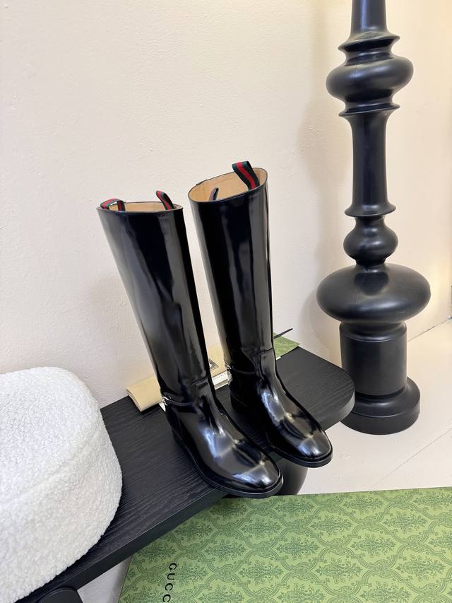 Gucci's autumn/winter runway equestrian boots are seriously cool this season! Th