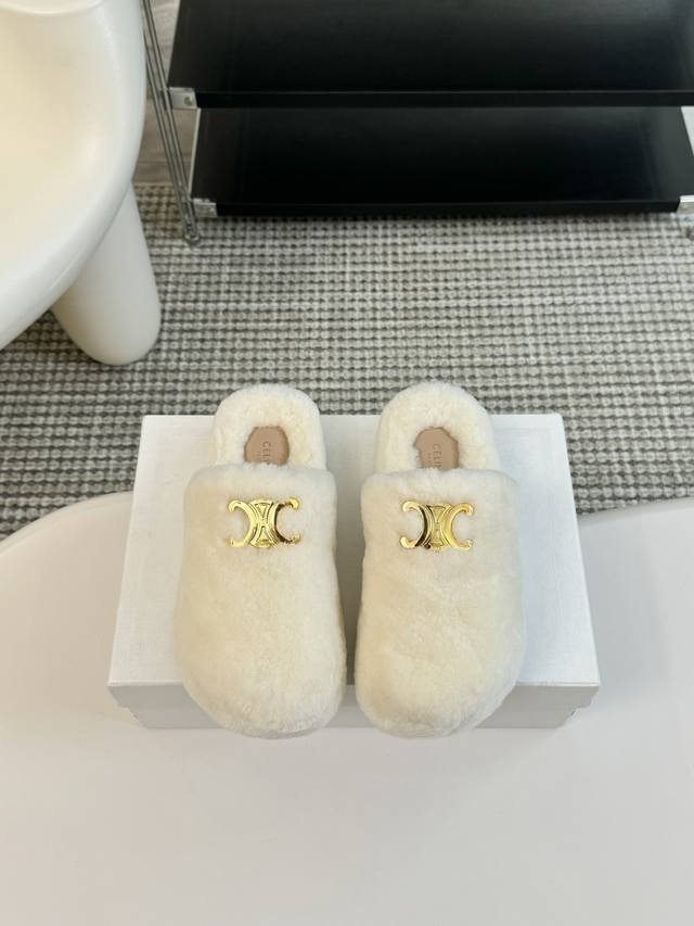 Celine's new fall/winter arrival: Thick-soled furry flip-flops. This season, Cel