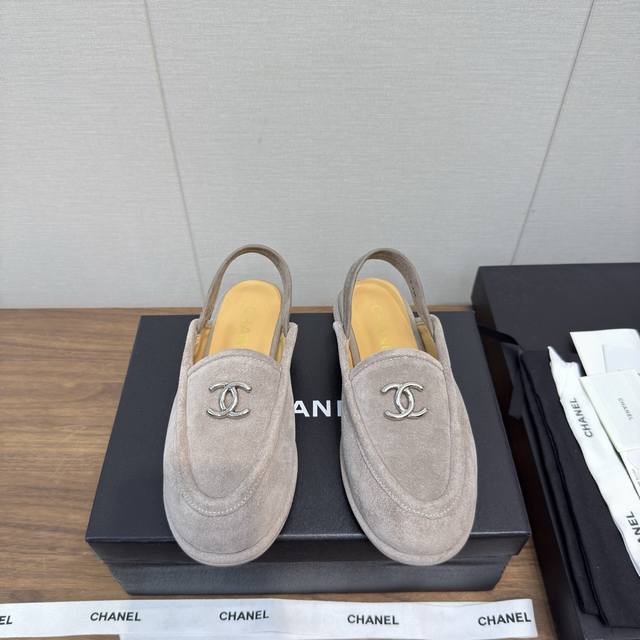 Chanel 25 B Teddy Bear Furry Loafers Leather Lining Fall and winter outfits are