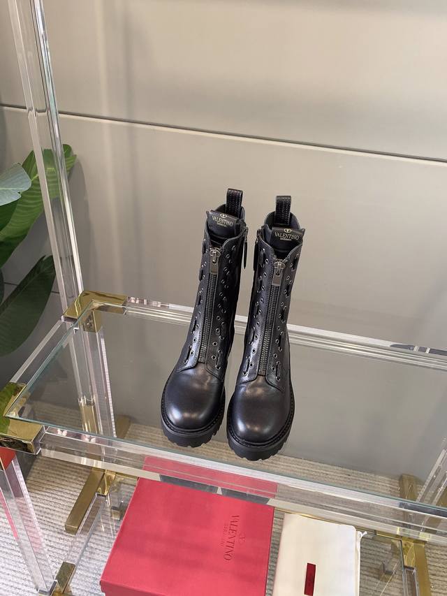 Factory price pp Valentin* new motorcycle boots Original calfskin upper Cowhide