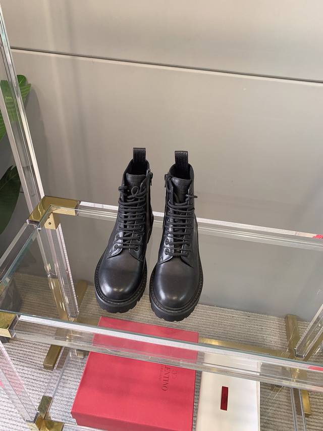 Factory price (pp) Valentin* new large logo motorcycle boots Calfskin upper Cow