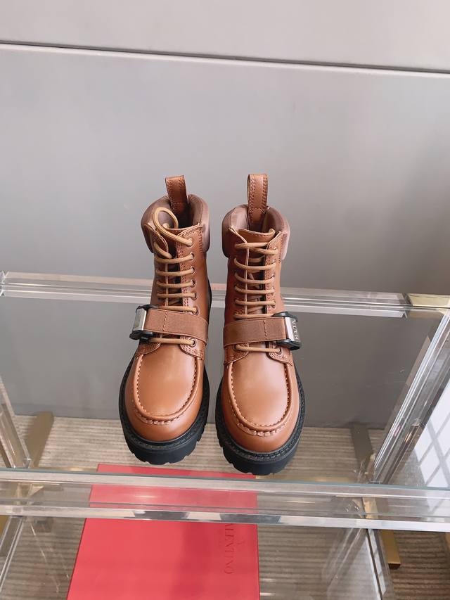 Factory price pp Valentin* new buckle motorcycle boots with a tough, handsome,