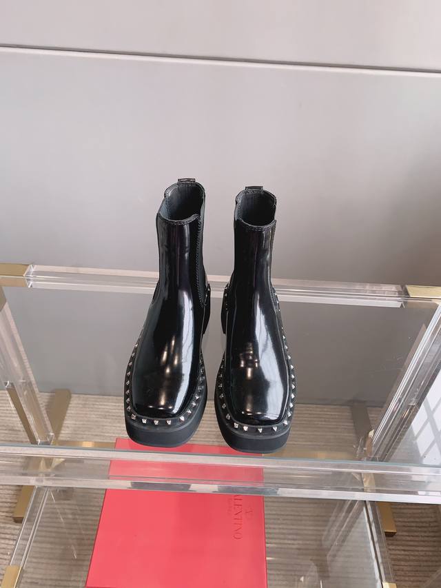 Factory price pp Valentin* new rivet Chelsea ankle boots with tough, handsome,