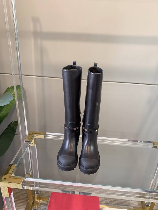 Factory price p Valentin* new rivet boots Original calfskin upper Cowhide linin