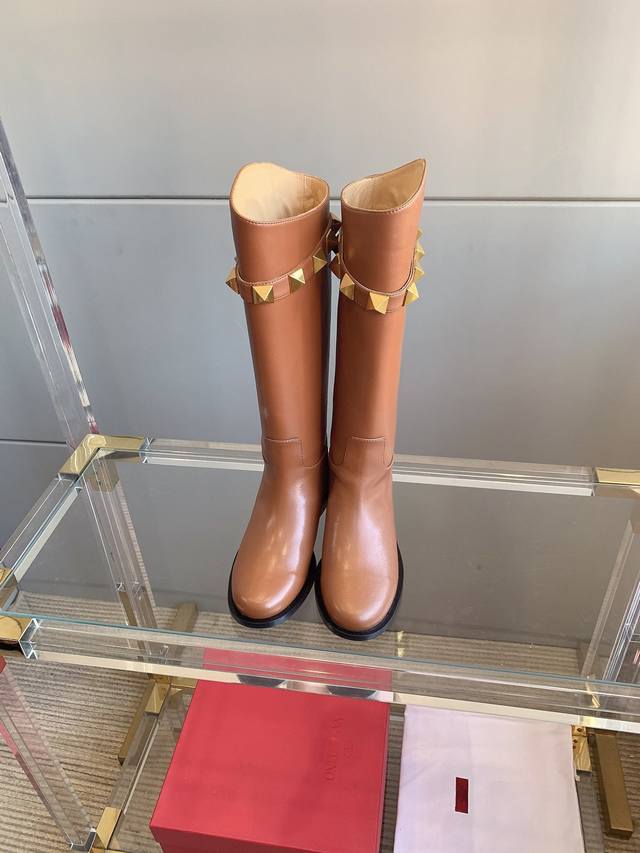 Factory price pp Valentin* new large rivet long boots classic rivet elements te