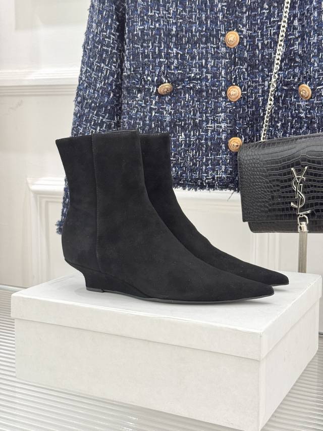 Factory Price: Toteme 25Wf New Fall/Winter Pointed Toe Side Zipper Wedge Heel A