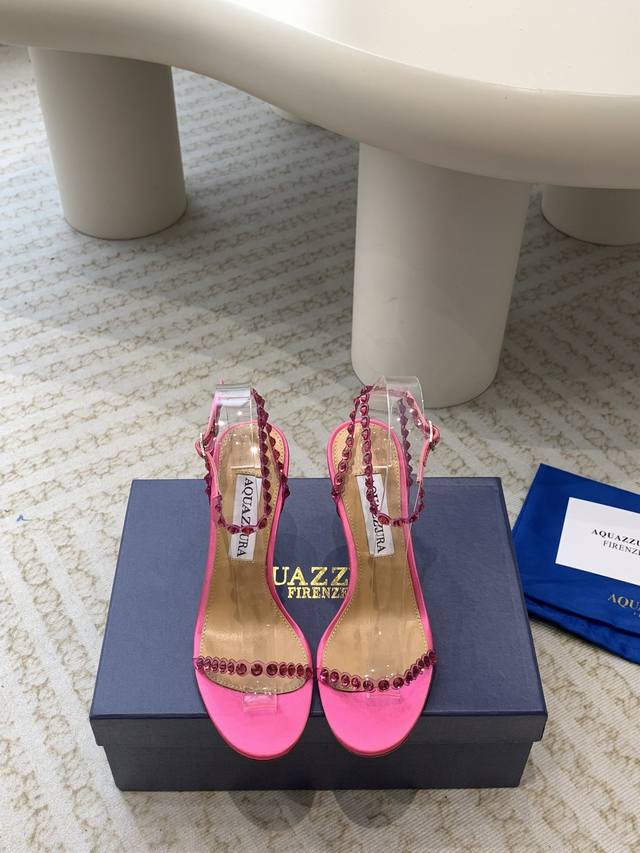 Aquazzura 24Ss Stunning hot style, the favorite of pineapple royal aristocrats.