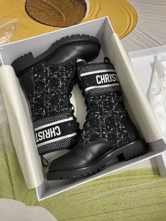 Furry lining shipping!! Dior24 new embroidered boots really shine, elegant styl