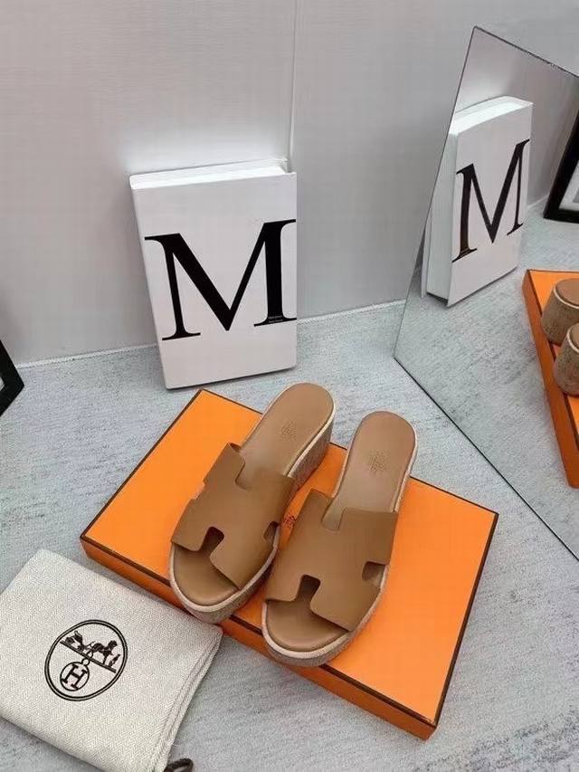 New counter textured sandals series Upper: original cowhide surface Lining: imp